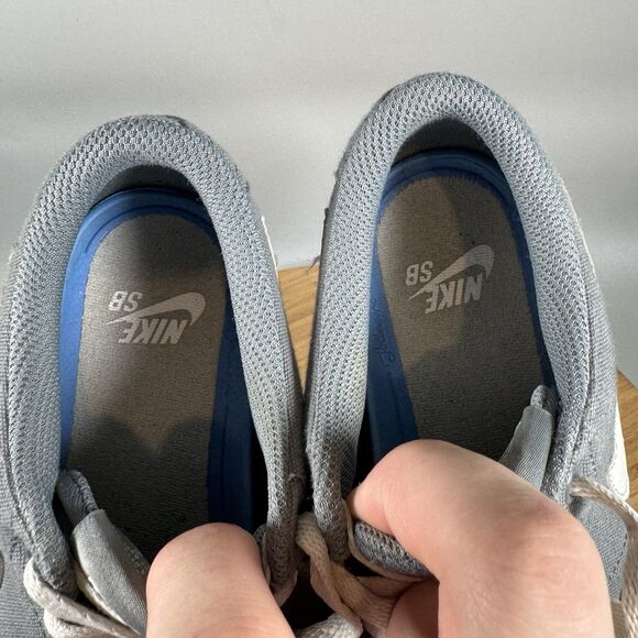 Nike SB Check Solarsoft Womens Size 7 Gray White Athletic Running Shoes Sneakers - Picture 7 of 8